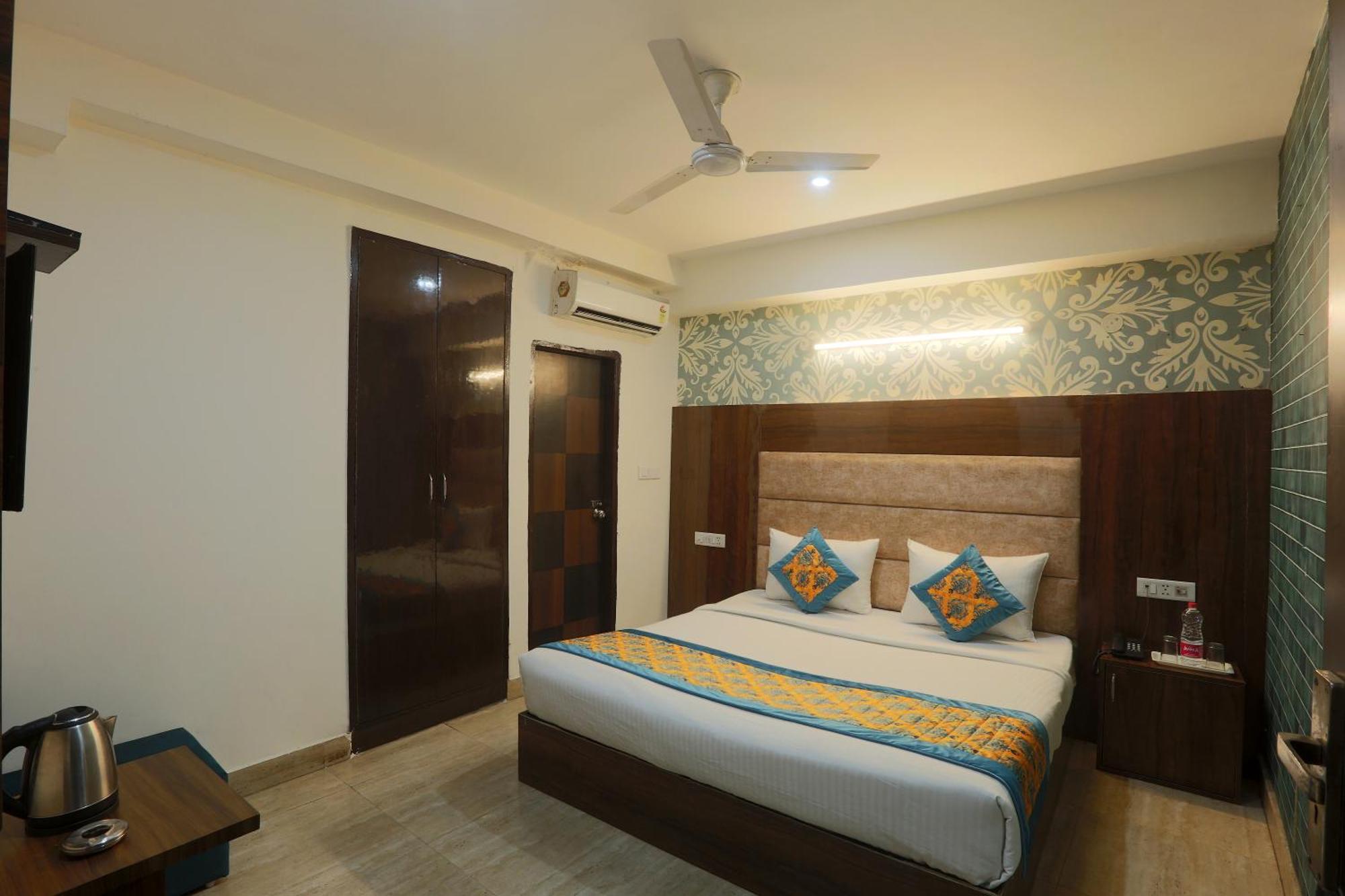 ניו דלהי Hotel Skywood At Airport מראה חיצוני תמונה