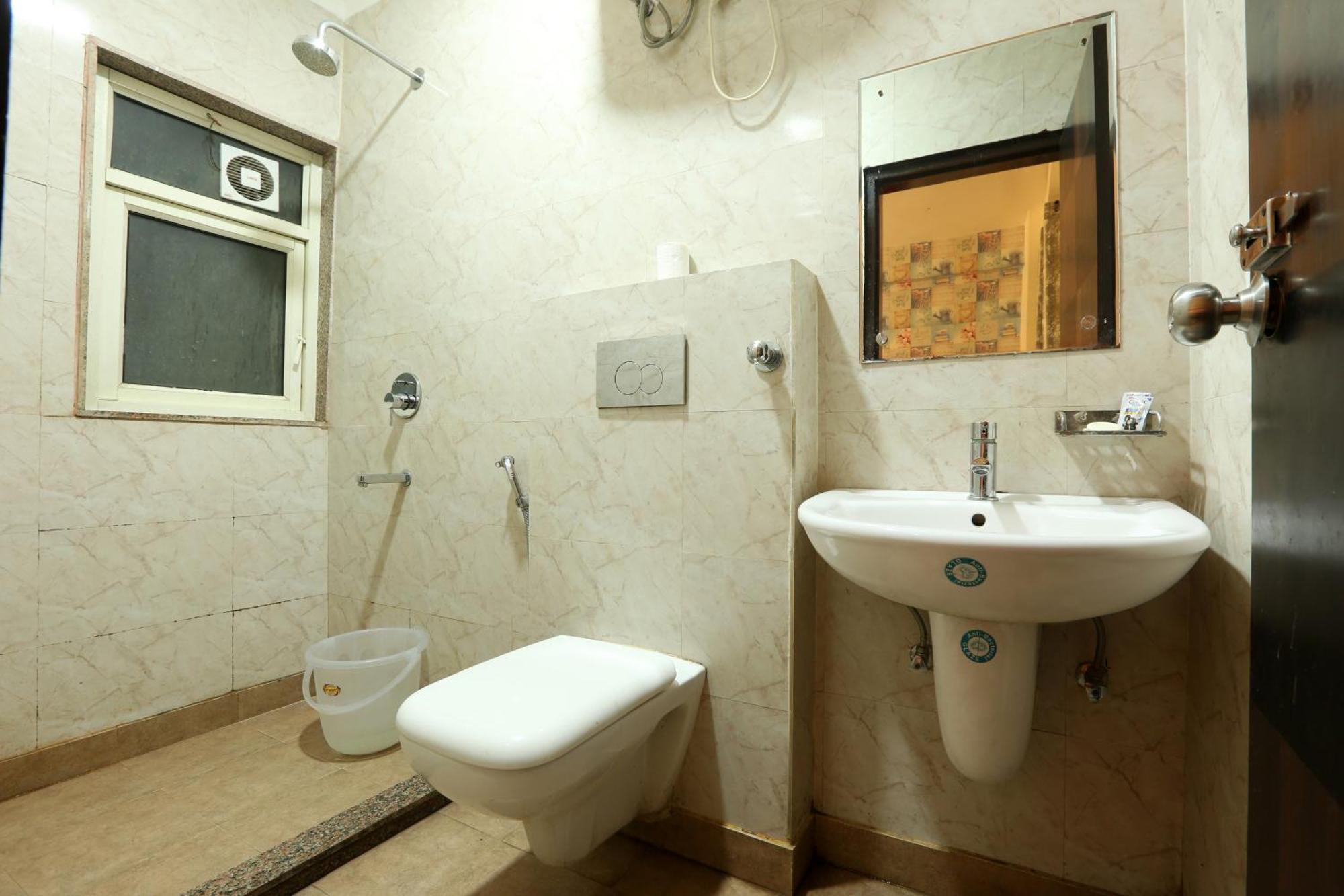 ניו דלהי Hotel Skywood At Airport מראה חיצוני תמונה
